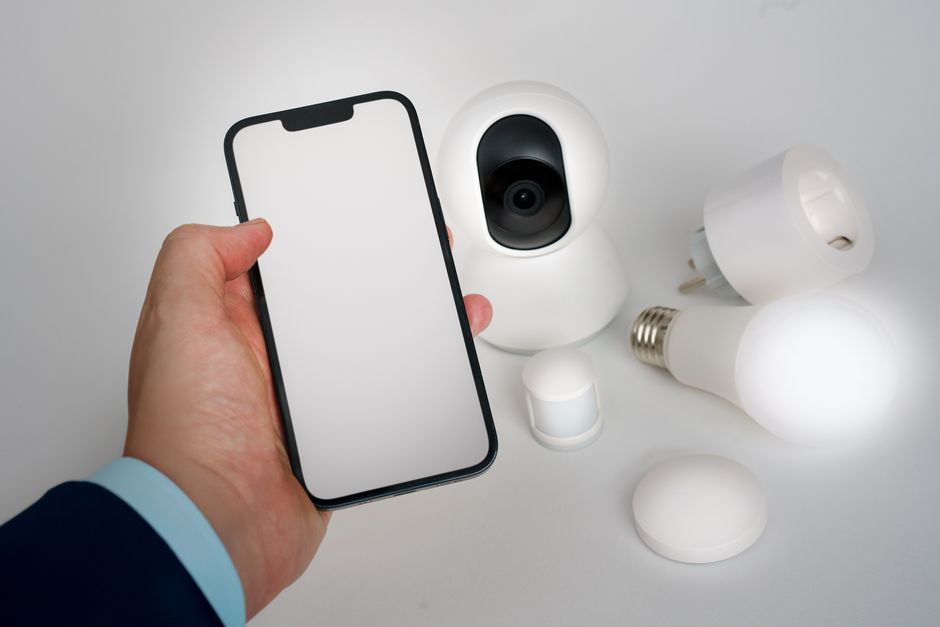 Home Automation for Beginners: The First 5 Devices You Should Buy